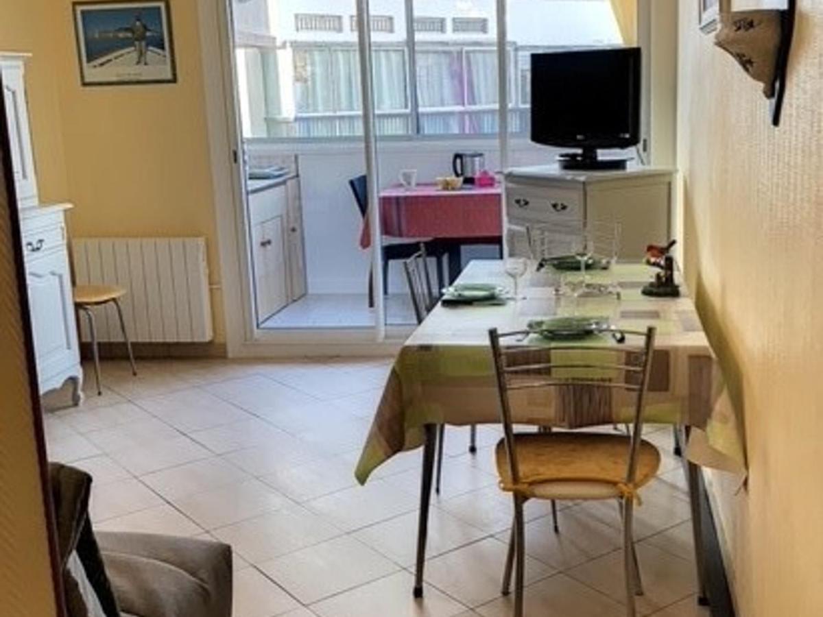 Appartement 2 Etoiles Proche Du Stade Et Des Thermes A Balaruc-Les-Bains, Avec Parking Et Balcon Ferme - Fr-1-503-84 المظهر الخارجي الصورة